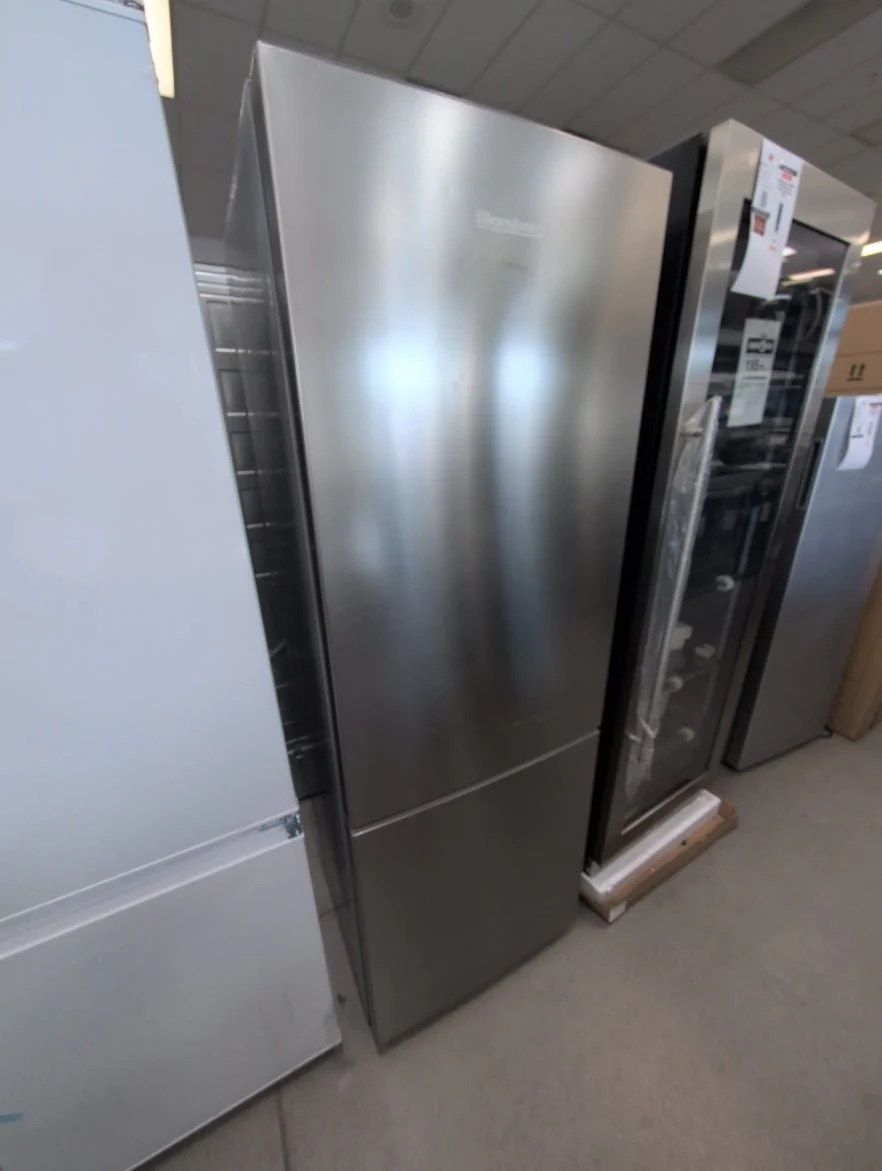 BRFB1045SS - REFRIGERATORS - Blomberg - Bottom Freezer - Stainless Steel - Open Box - Image 3