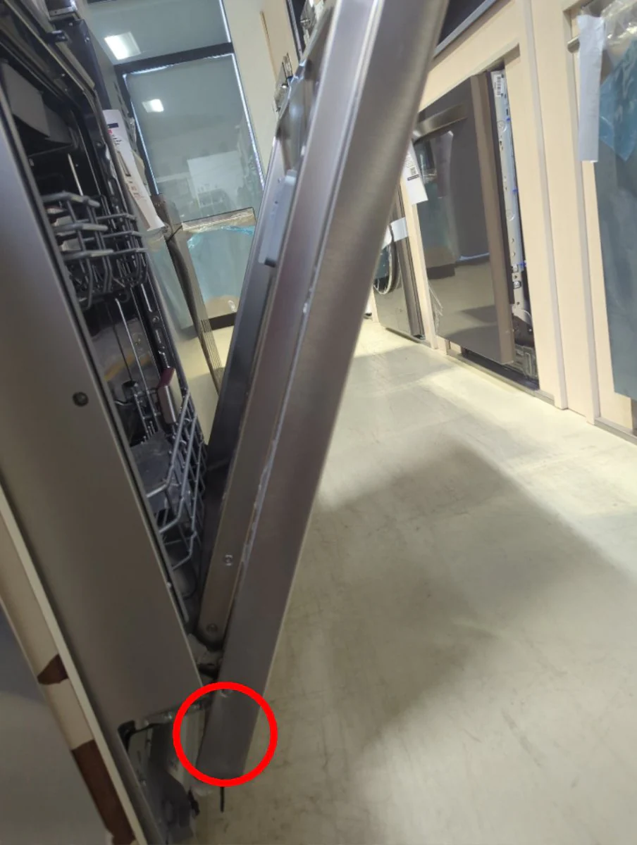 DWT81800SSIH - DISHWASHERS - Blomberg - Top Controls - Stainless Steel - Open Box - Image 3