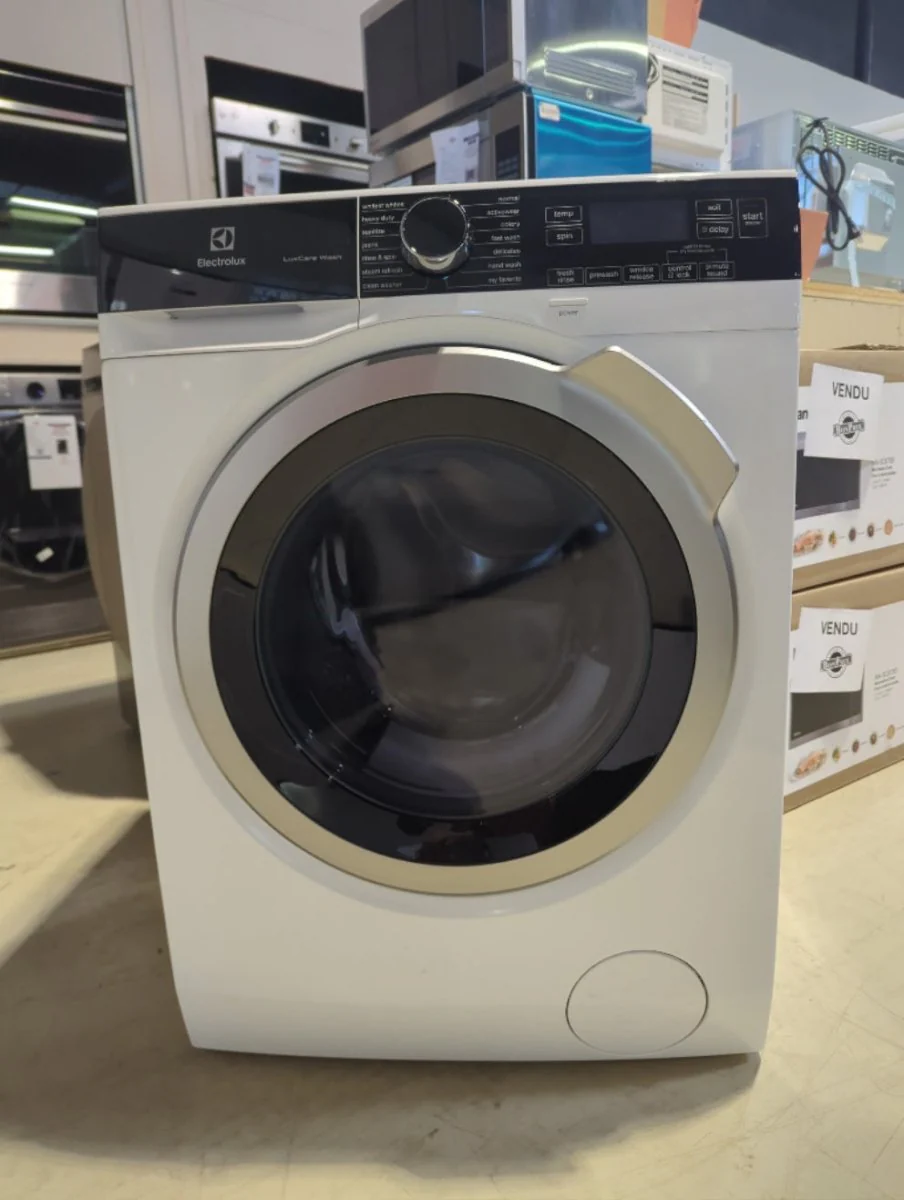 ELFW4222AW - WASHERS - Electrolux - Front Load - White - Open Box - Image 2