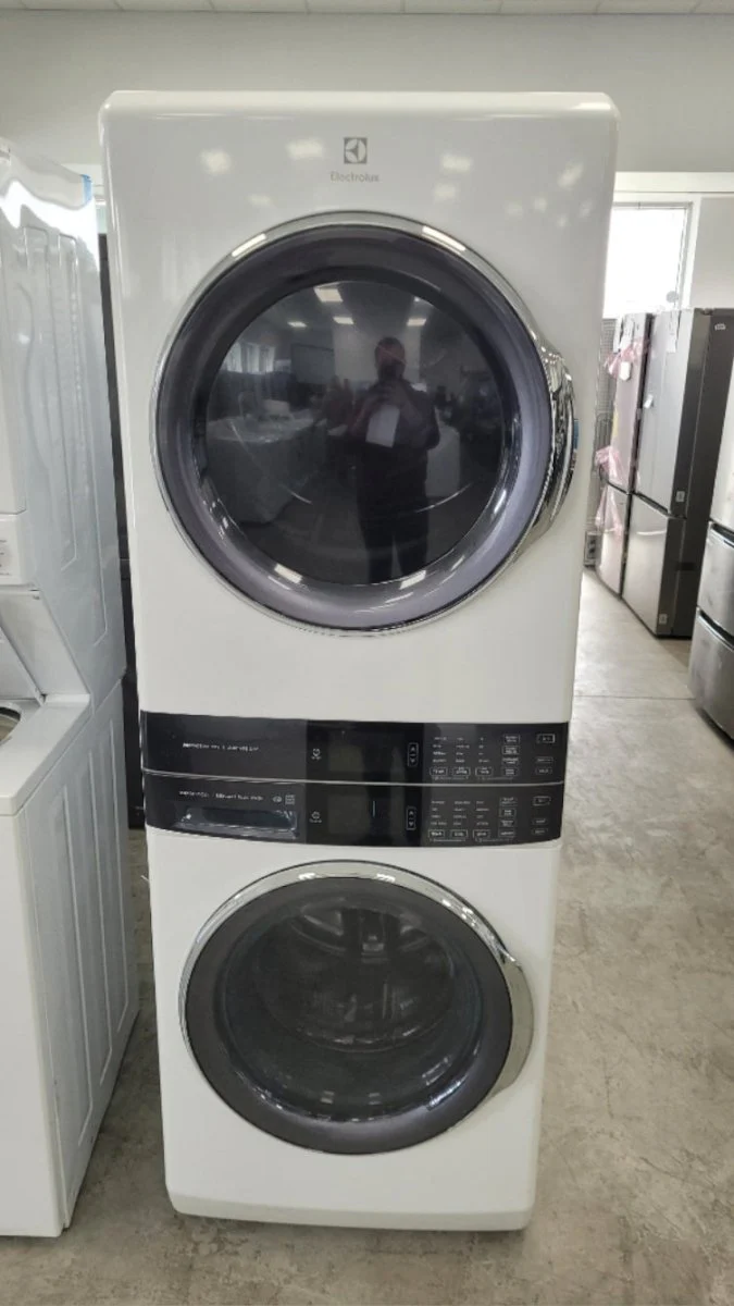 ELTE760CAW - LAUNDRY CENTERS - Electrolux - Stacked Washer/Dryer - Electric - White - Open Box - Image 2