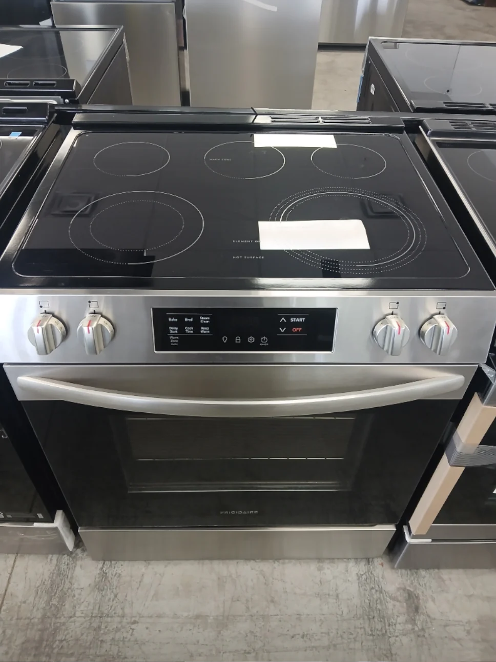 FCFE306CAS - RANGES - Frigidaire - Electric - Stainless Steel - Open Box - Image 2