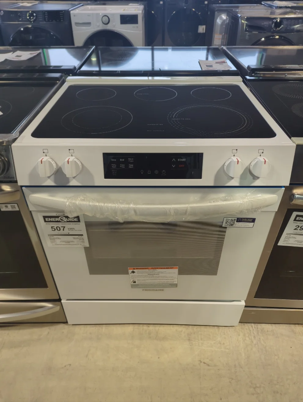 FCFE306CAW - RANGES - Frigidaire - Electric - White - Open Box - Image 2