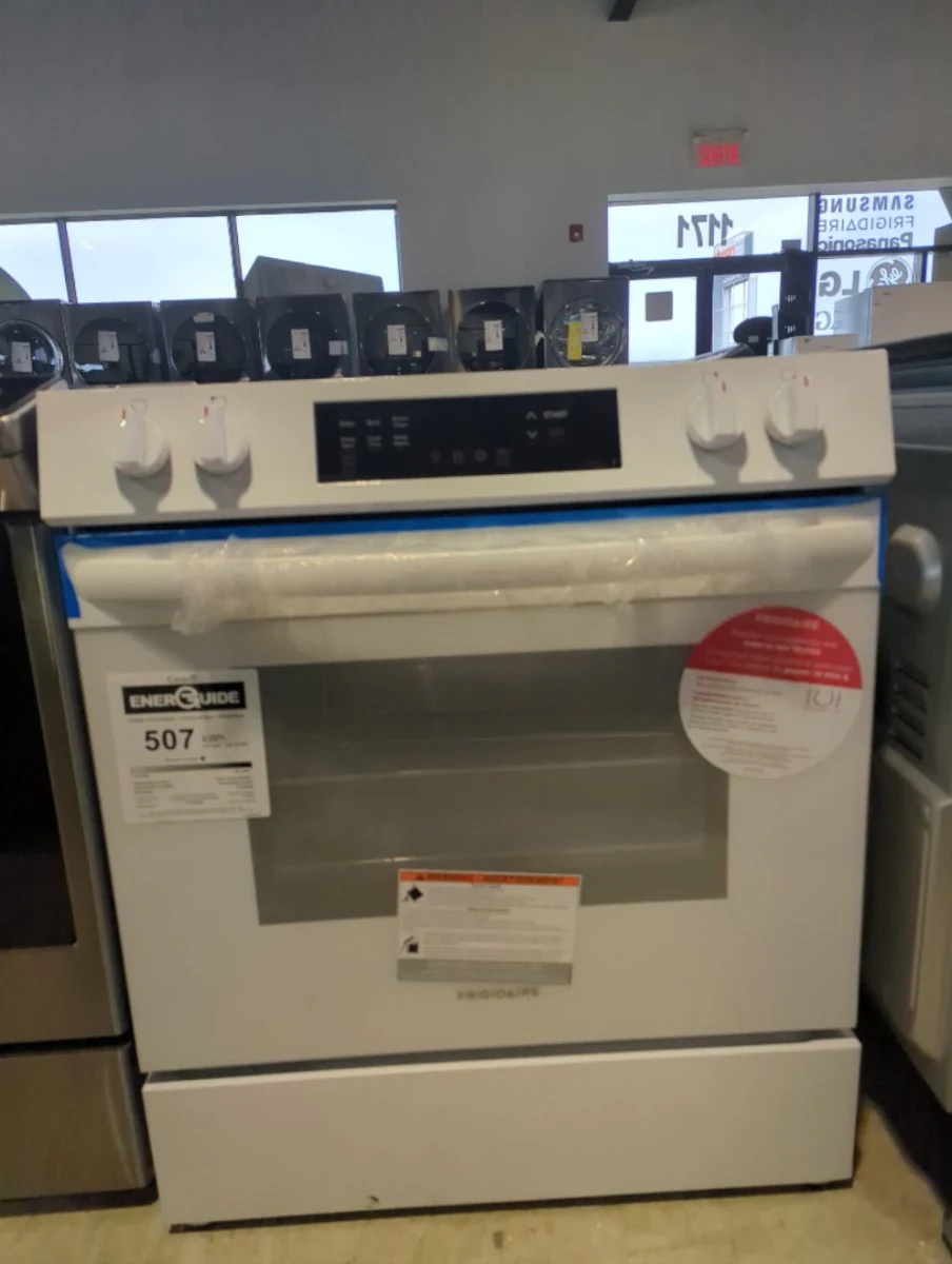FCFE306CAW - RANGES - Frigidaire - Electric - White - Open Box - Image 2