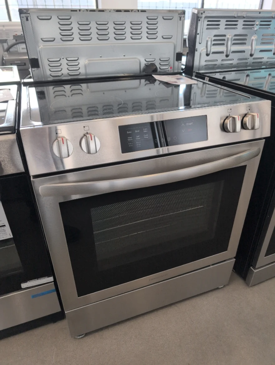 FCFE308CAS - RANGES - Frigidaire - Electric - Stainless Steel - Open Box - Image 4