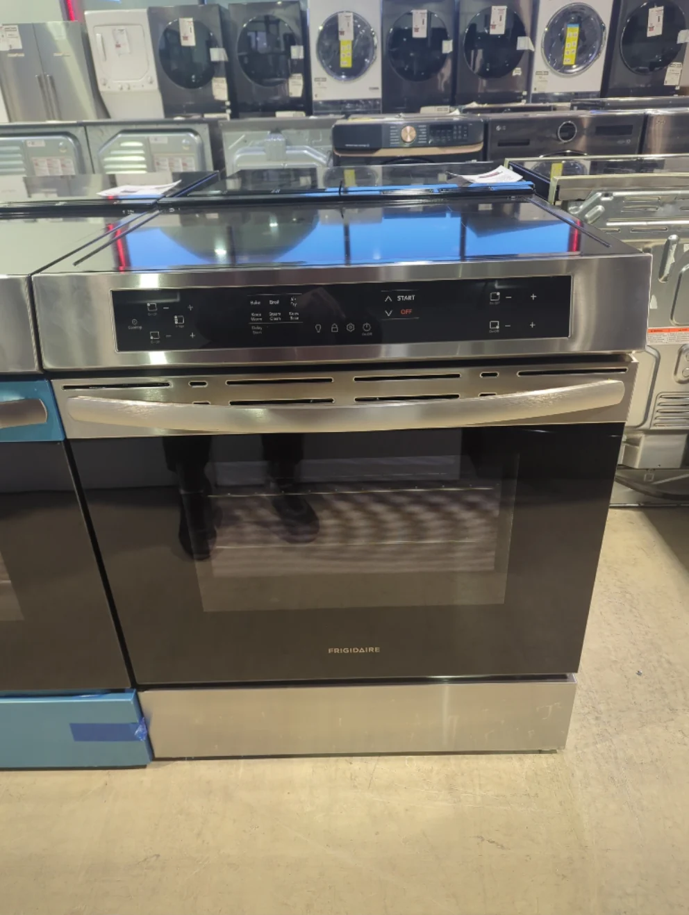 FCFI308CBS - RANGES - Frigidaire - Electric - Stainless Steel - Open Box - Image 2
