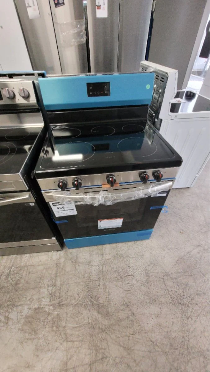 FCRE305CBS - RANGES - Frigidaire - Electric - Stainless Steel - Open Box - Image 2