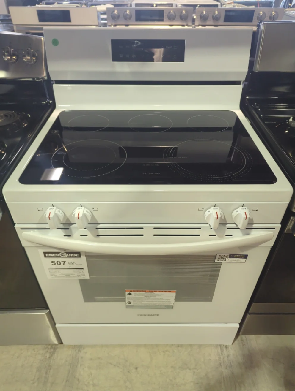 FCRE306CAW - RANGES - Frigidaire - Electric - White - Open Box - Image 2