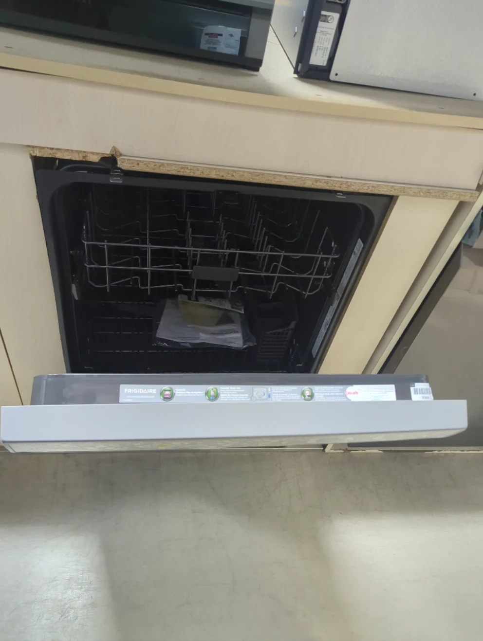 FDPC4314AS - DISHWASHERS - Frigidaire - Front Controls Single Drawer - Stainless Steel - Open Box - Image 3