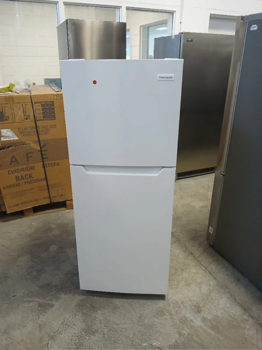 FFET1222UW - REFRIGERATORS - Frigidaire - Top Freezer - White - Open Box - Image 2