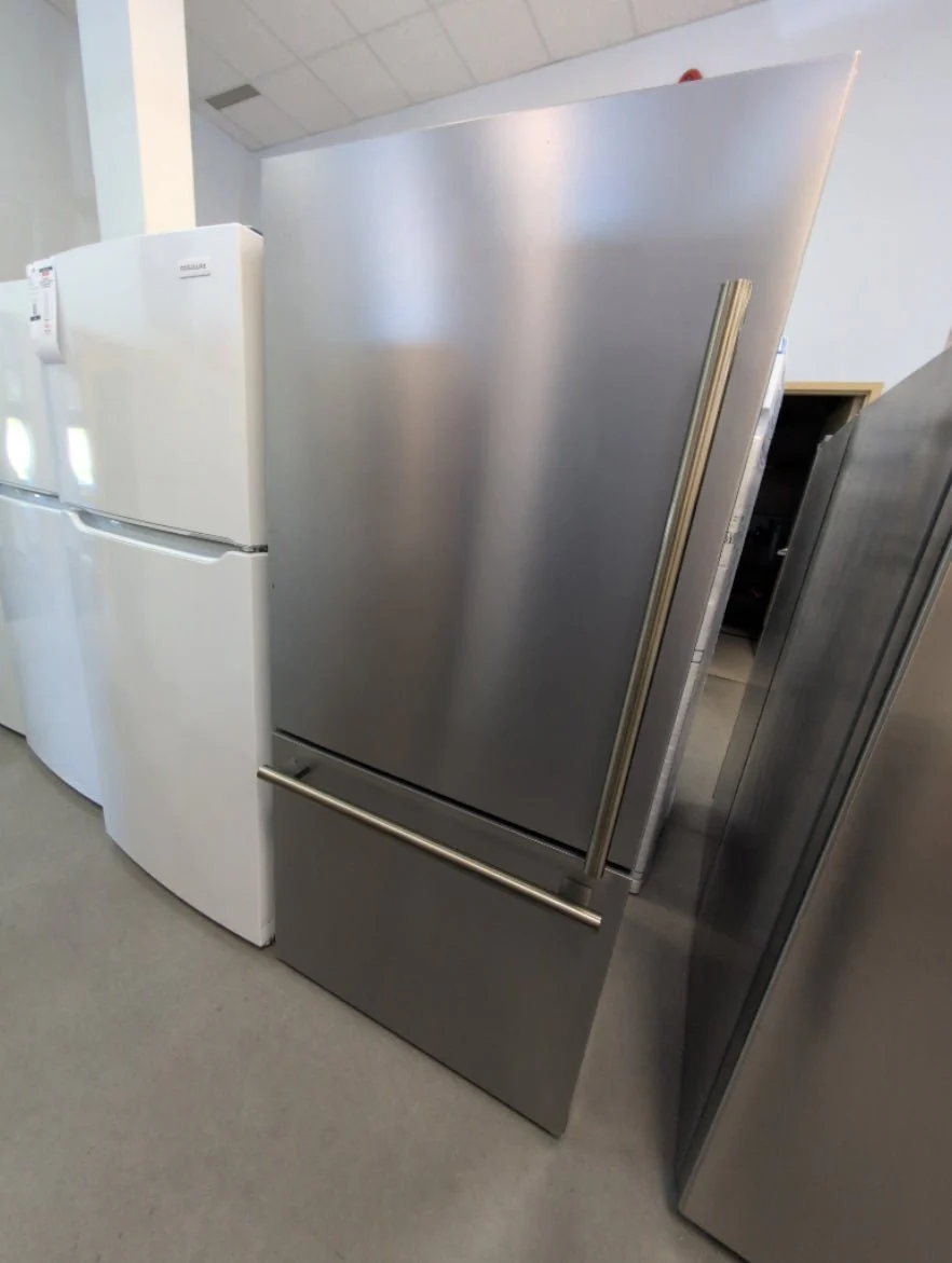 FFFFD1786-31S - REFRIGERATORS - Forno - Bottom Freezer - Stainless Steel - Open Box - Image 3