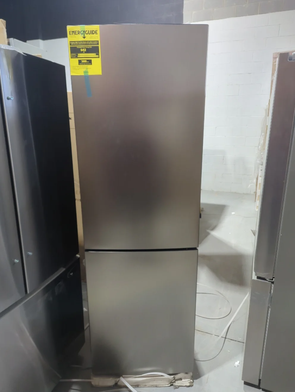 FFFFD1948-24S - REFRIGERATORS - Forno - Bottom Mount - Stainless Steel - Open Box - Image 2