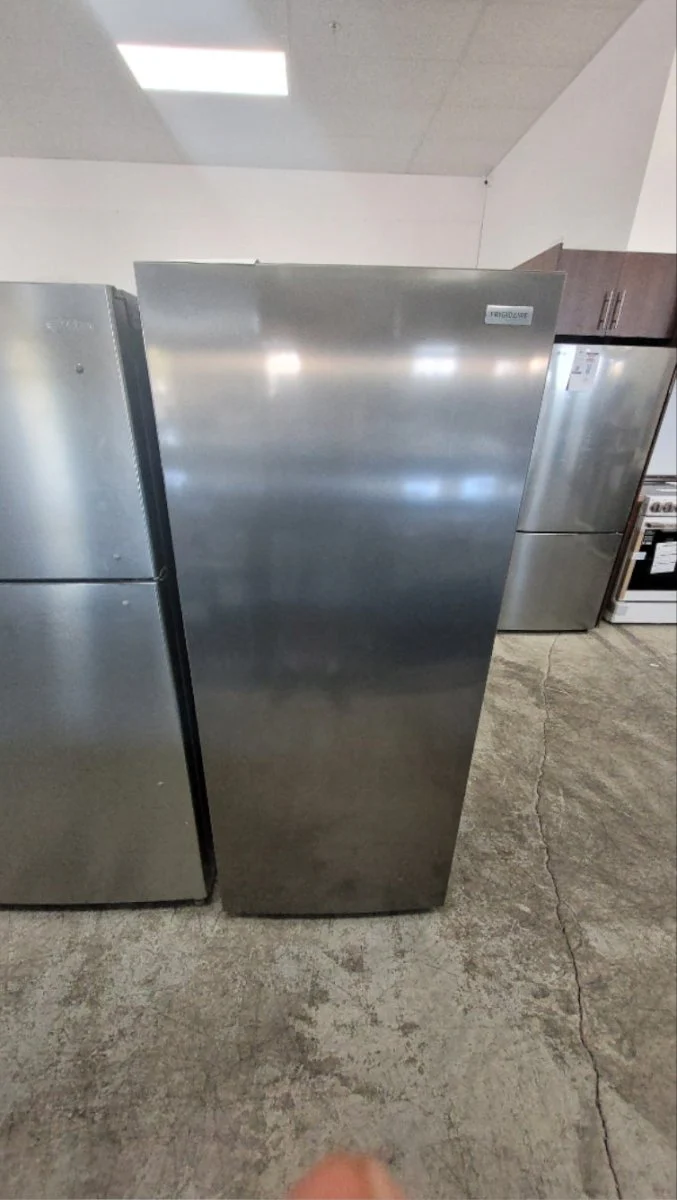 FFFU16F2VV - FREEZERS - Frigidaire - Stainless steel - Open Box - Image 2