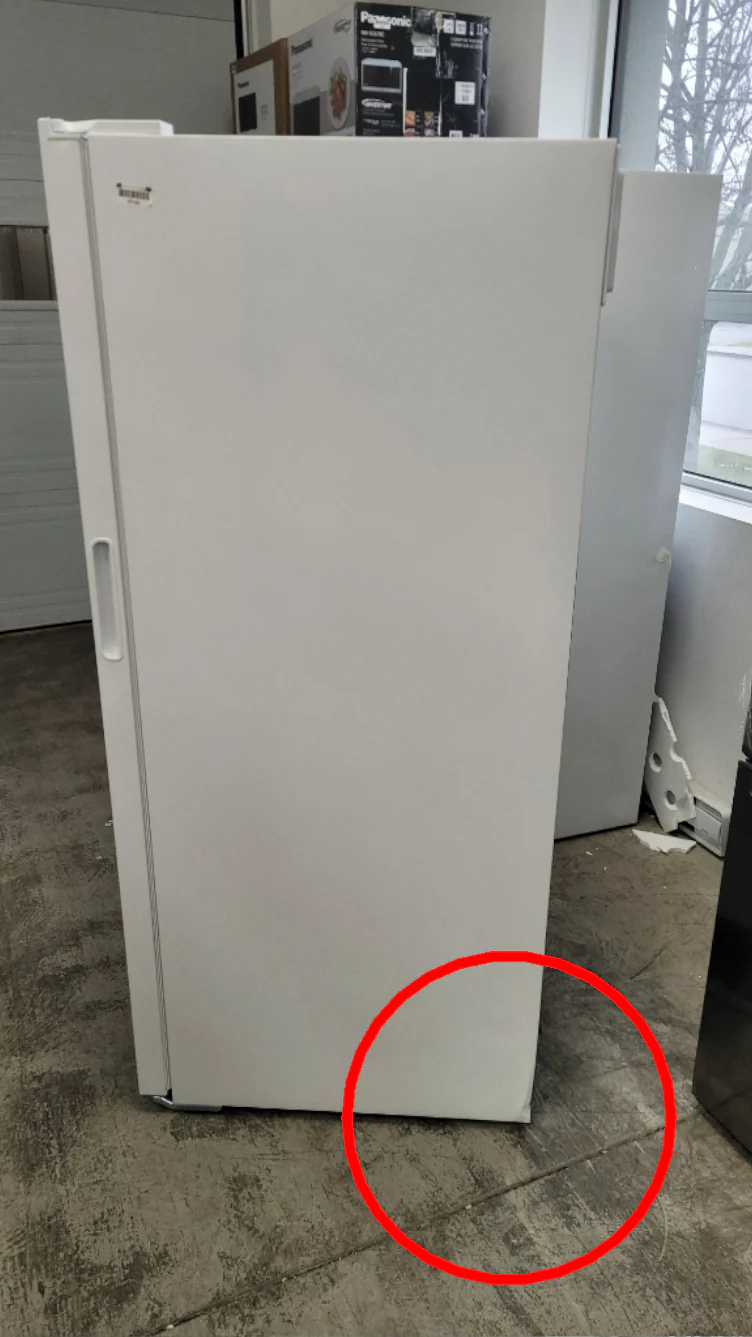 FFFU18F2VW - FREEZERS - Frigidaire - White - Open Box - Image 3