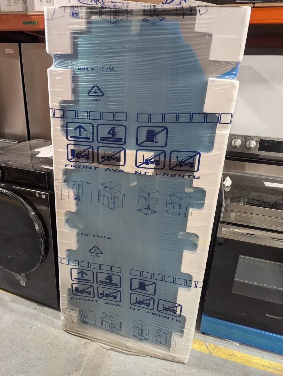 FFHT1835VS - REFRIGERATORS - Frigidaire - Top Freezer - Stainless Steel - Open Box - Image 6