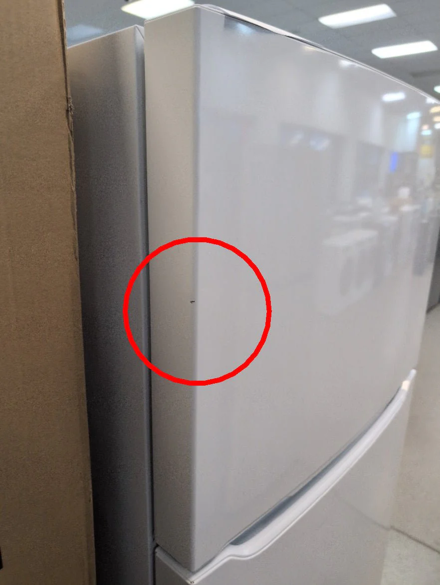 FFTR1835VW - REFRIGERATORS - Frigidaire - Top Freezer - White - Open Box - Image 2