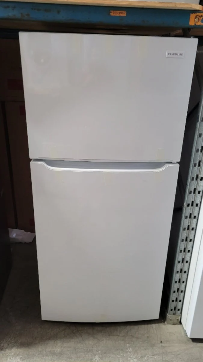 FFTR1835VW - REFRIGERATORS - Frigidaire - Top Freezer - White - Open Box - Image 2