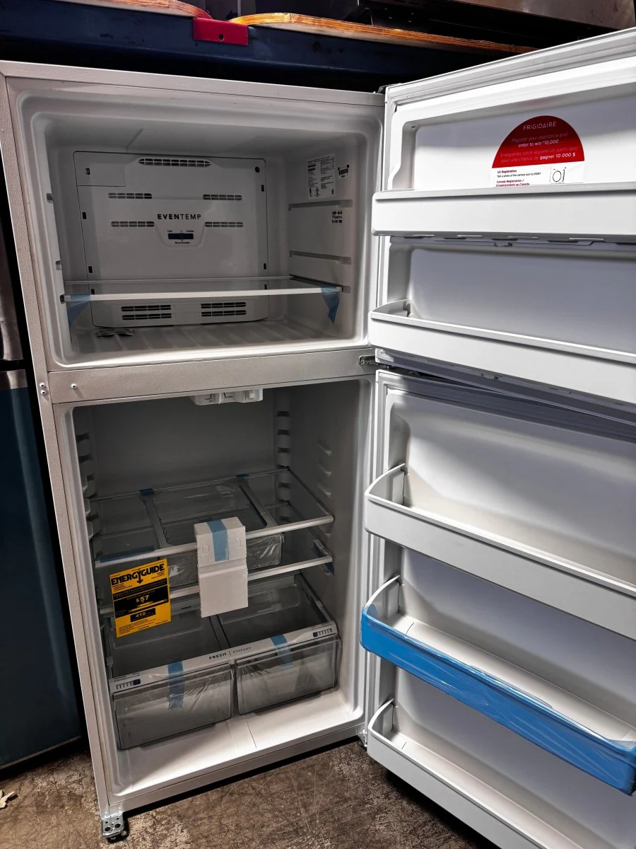 FFTR1835VW - REFRIGERATORS - Frigidaire - Top Freezer - White - Open Box - Image 4