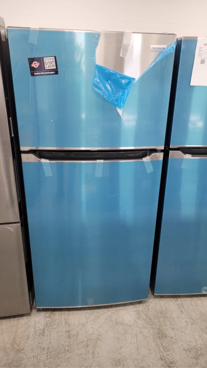 FFTR2045VS - REFRIGERATORS - Frigidaire - Top Freezer - Stainless Steel - Open Box - Image 2