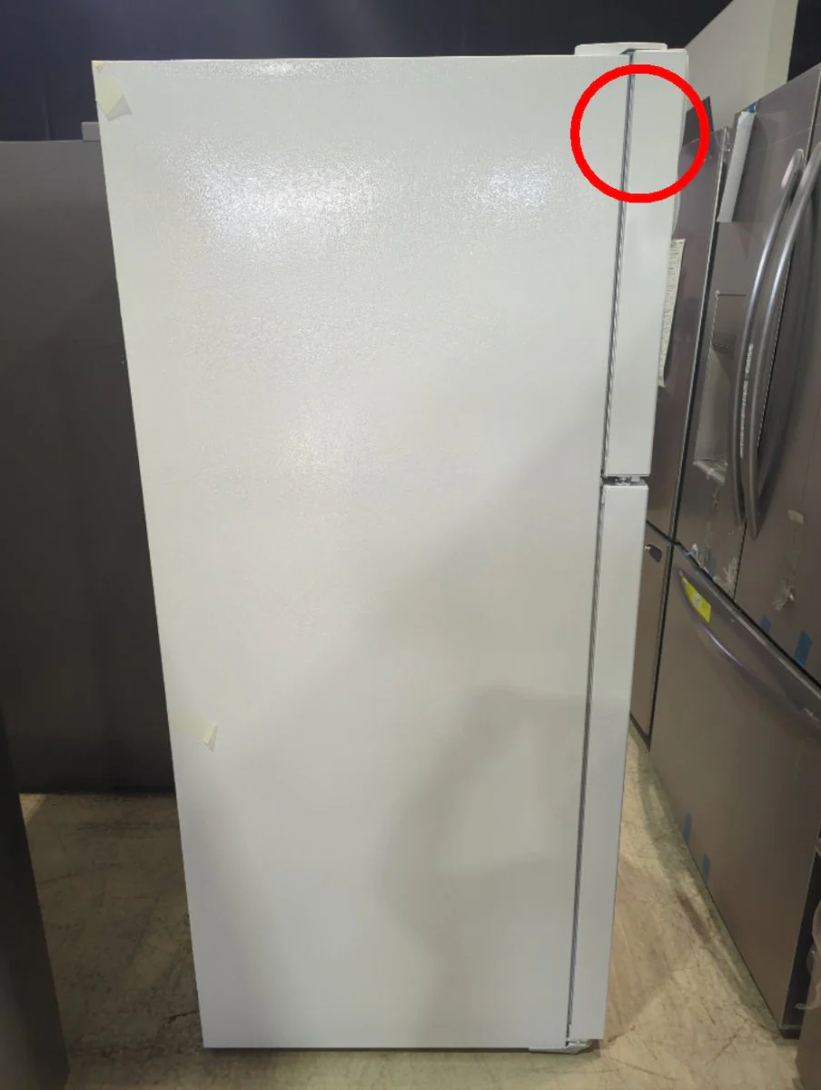 FFTR2045VW - REFRIGERATORS - Frigidaire - Top Freezer - White - Open Box - Image 3