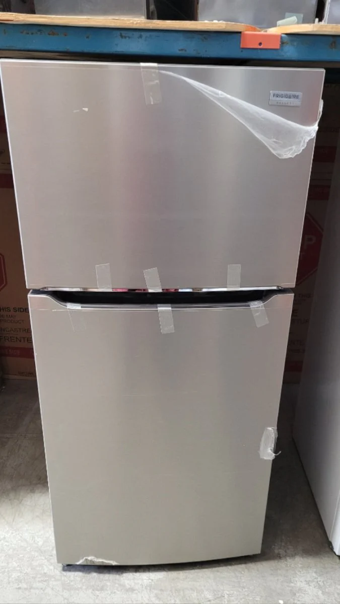 FGHT2055VF - REFRIGERATORS - Frigidaire Gallery - Top Freezer - Stainless Steel - Open Box - Image 2
