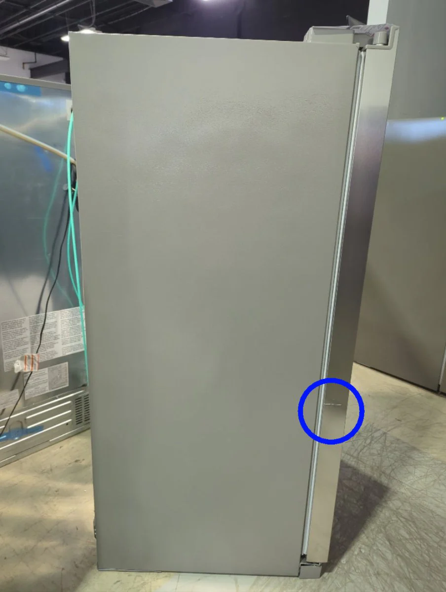 FRSS26L3AF - REFRIGERATORS - Frigidaire - Side by side - Stainless Steel - Open Box - Image 3