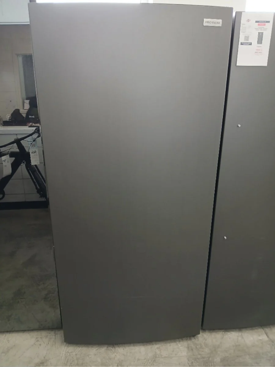 FRUF2020AN - FREEZERS - FRIGIDAIRE - Carbon - Open Box - Image 4