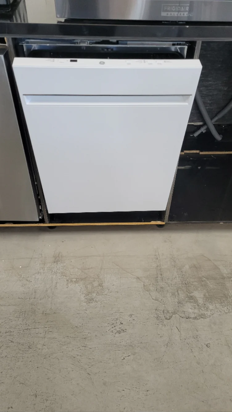 GBT500SGVWW - DISHWASHERS - GE - Top Controls - White - Open Box - Image 2