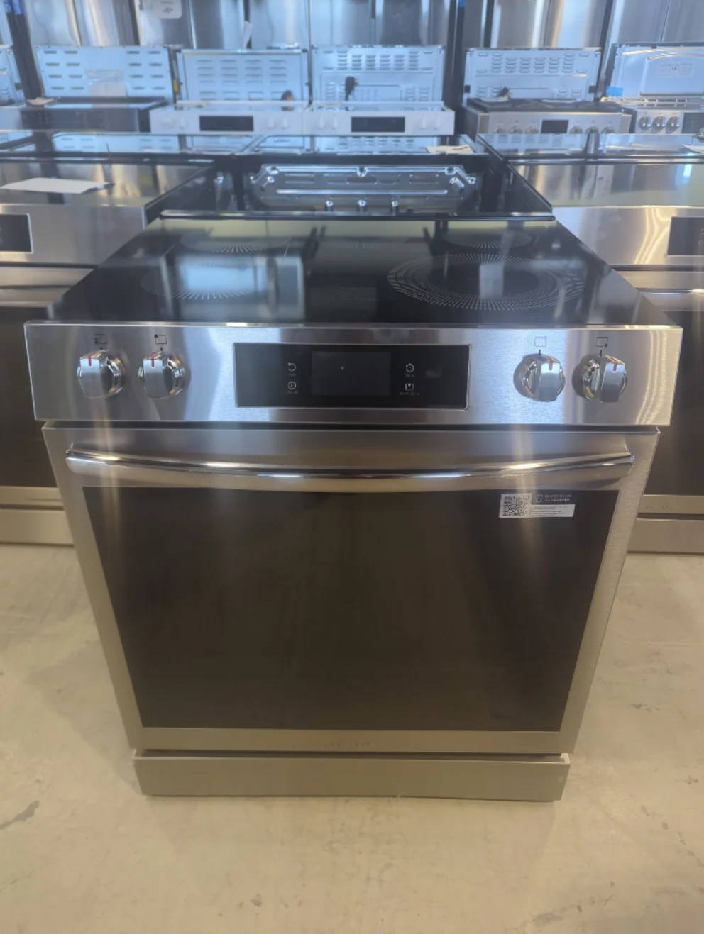 GCFE306CBF - RANGES - Frigidaire Gallery - Electric - Stainless Steel - Open Box - Image 2