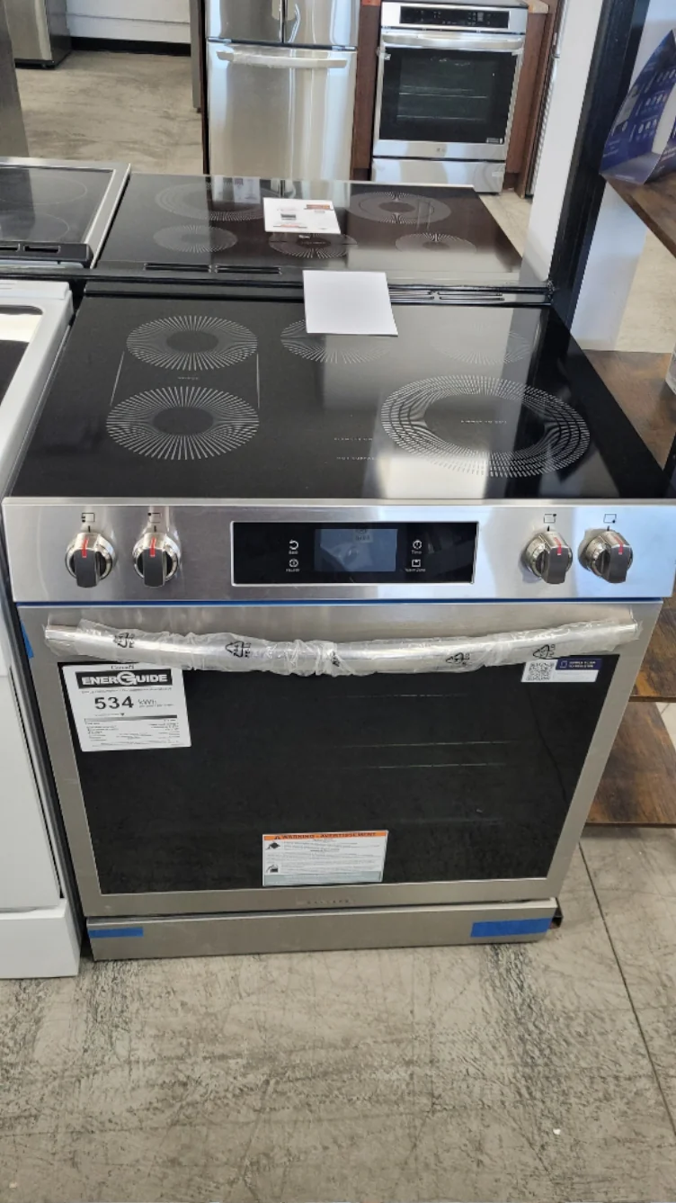 GCFE306CBF - RANGES - Frigidaire Gallery - Electric - Stainless Steel - Open Box - Image 2