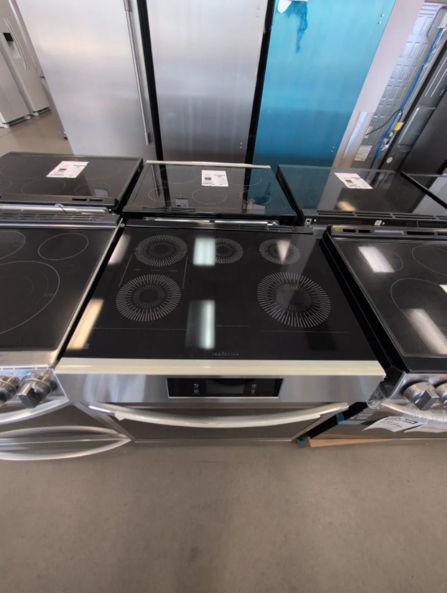 GCFI306CBF - RANGES - Frigidaire Gallery - Electric - Stainless Steel - Open Box - Image 2