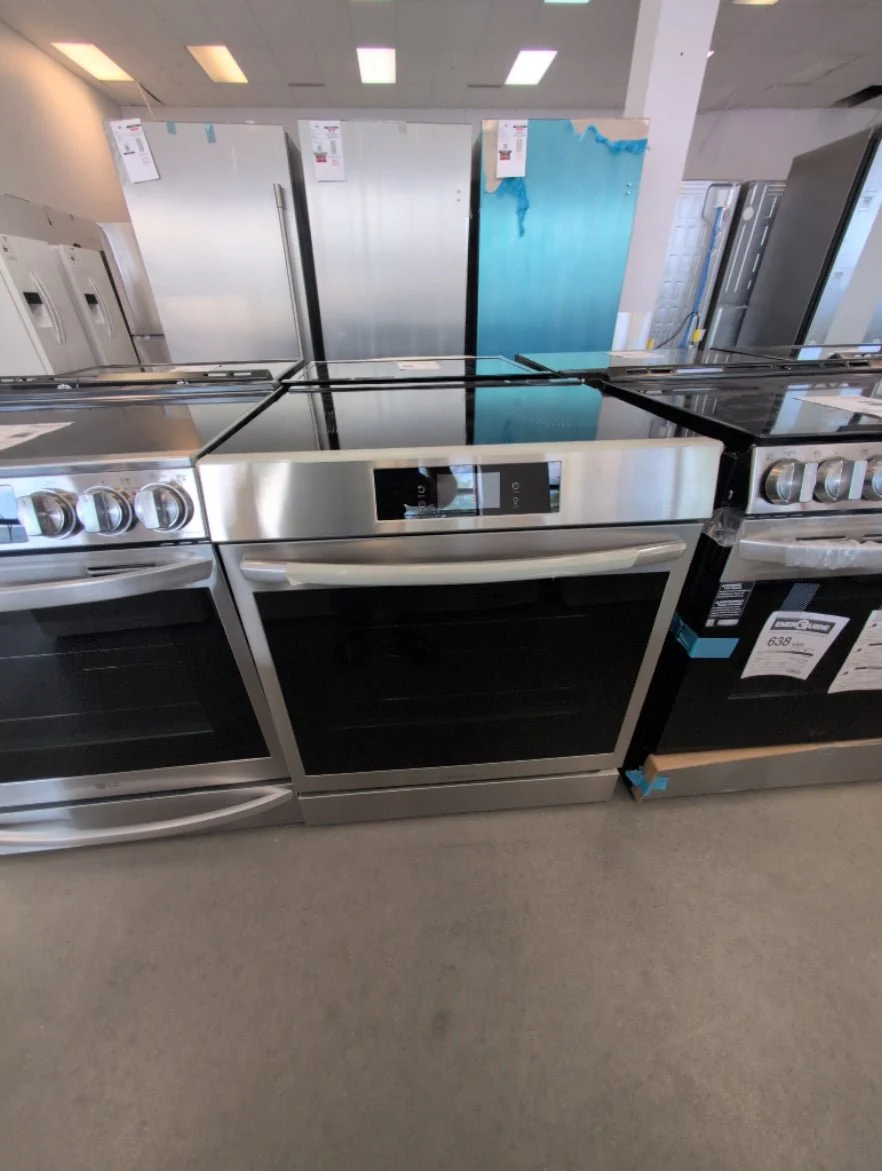 GCFI306CBF - RANGES - Frigidaire Gallery - Electric - Stainless Steel - Open Box - Image 3