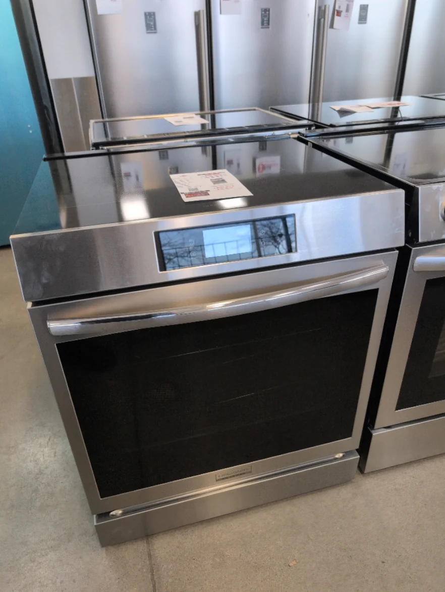 GCFI307CBF - RANGES - Frigidaire Gallery - Electric - Stainless Steel - Open Box - Image 2