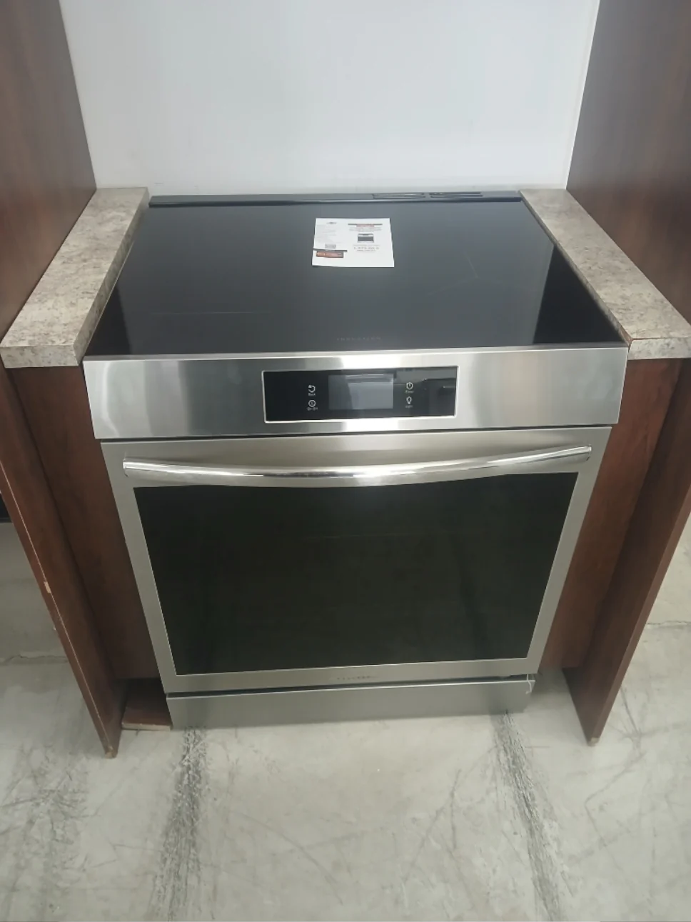 GCFI307CBF - RANGES - Frigidaire Gallery - Electric - Stainless Steel - Open Box - Image 2