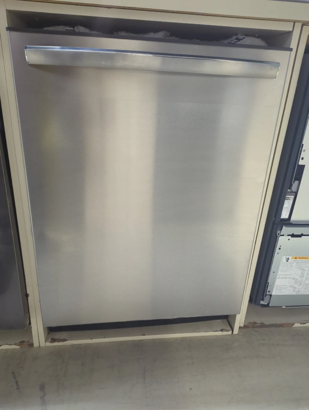 GDPH4515AF - DISHWASHERS - Frigidaire Gallery - Top Controls - Stainless Steel - Open Box - Image 2