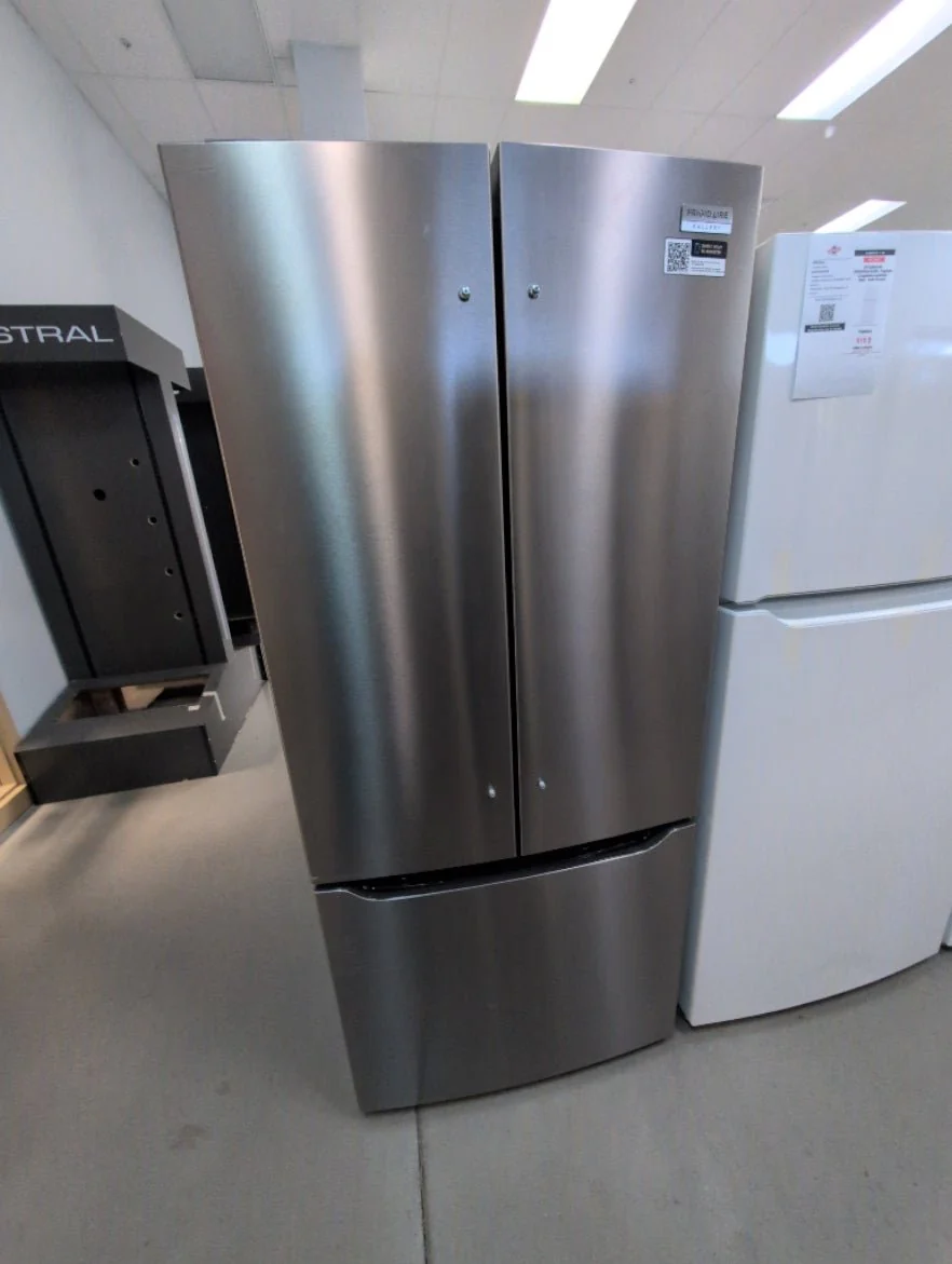 GRFN2023AF - REFRIGERATORS - Frigidaire Gallery - French 3-Door - Stainless Steel - Open Box - Image 3