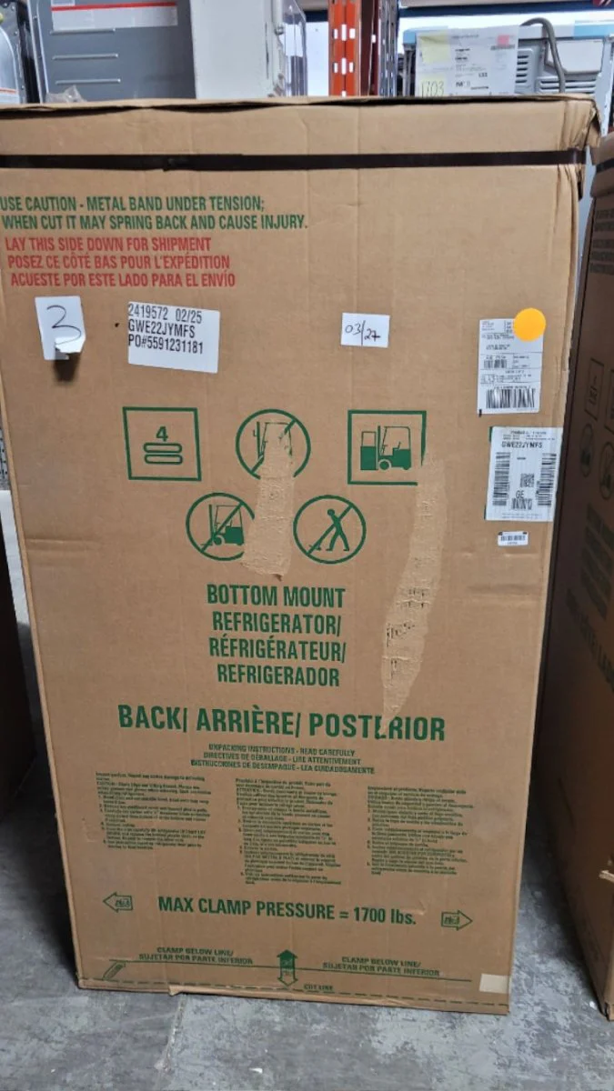 GWE22JYMFS - REFRIGERATORS - GE - French 3-Door - Stainless Steel - Open Box - Image 2