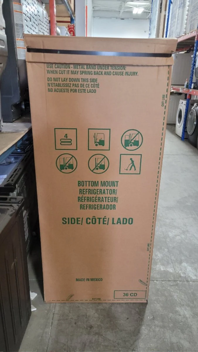 GWE22JYMFS - REFRIGERATORS - GE - French 3-Door - Stainless Steel - Open Box - Image 2