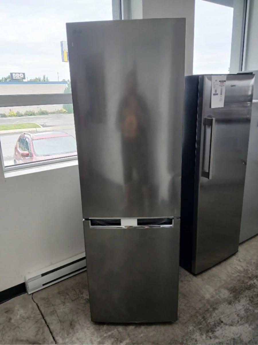 LBNC12231V - REFRIGERATORS - LG - Bottom Freezer - Silver - Open Box - Image 3