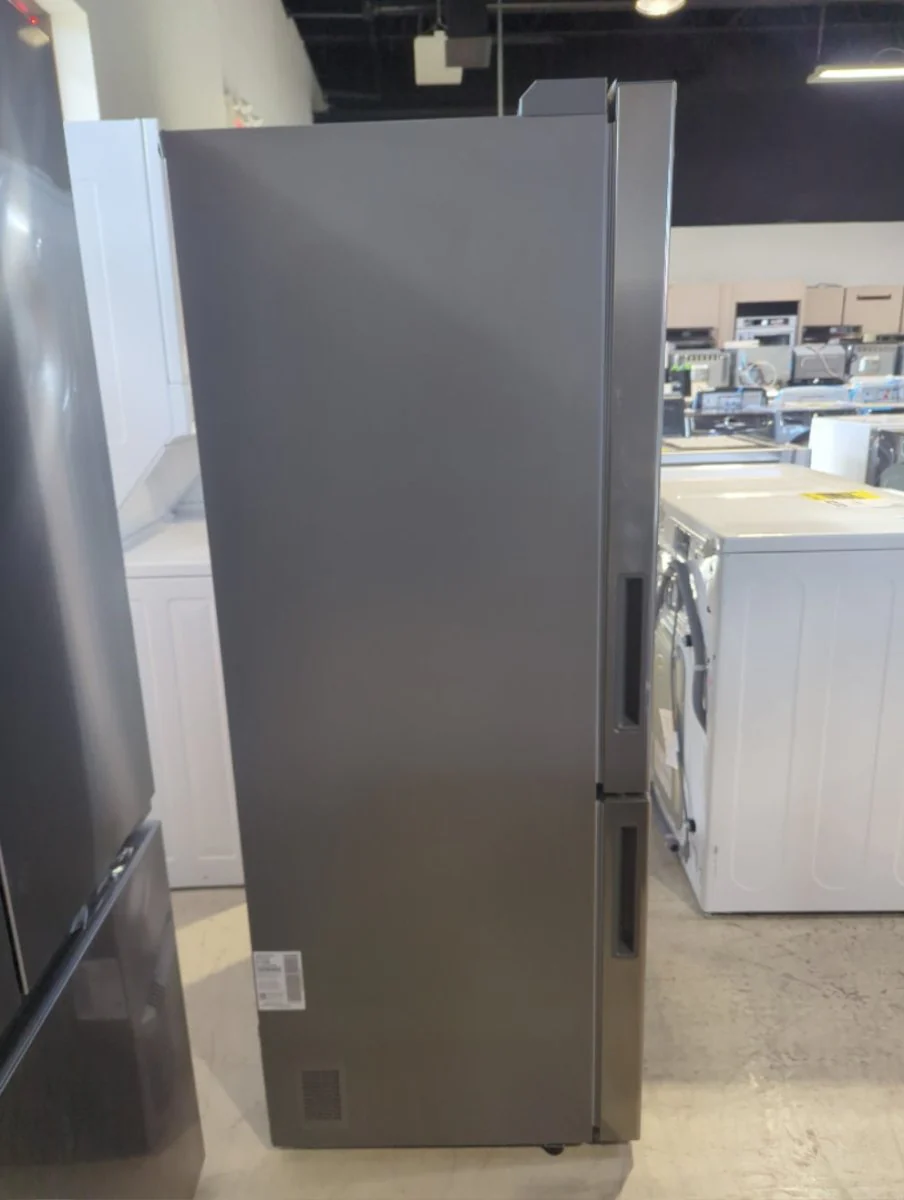 LBNC15251V - REFRIGERATORS - LG - Bottom Freezer - Platinum - Open Box - Image 3