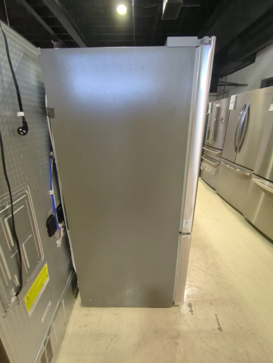 LCFS22EXS - REFRIGERATORS - LG - French 3-Door - Stainless Steel - Open Box - Image 4