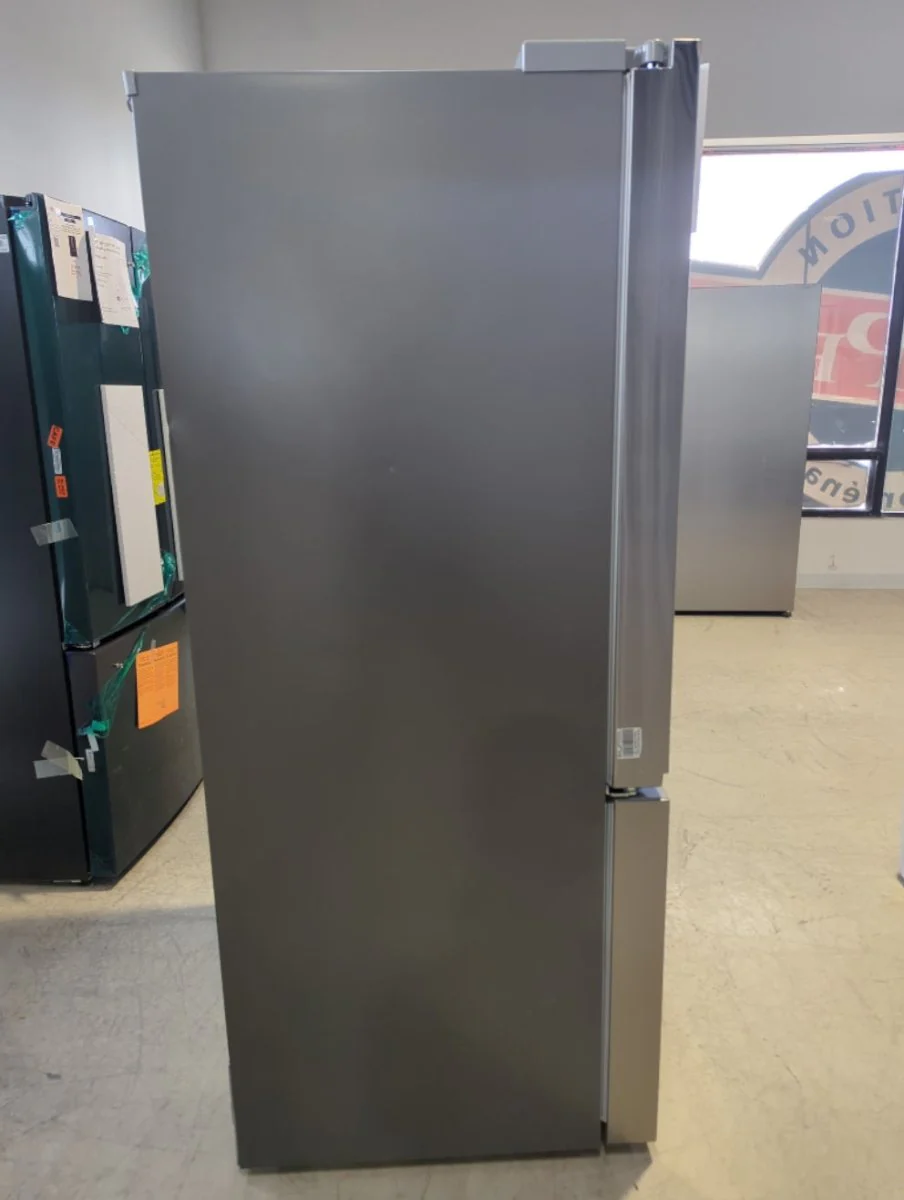 LF20C6330S - REFRIGERATORS - LG - French 3-Door - Stainless Steel - Open Box - Image 4