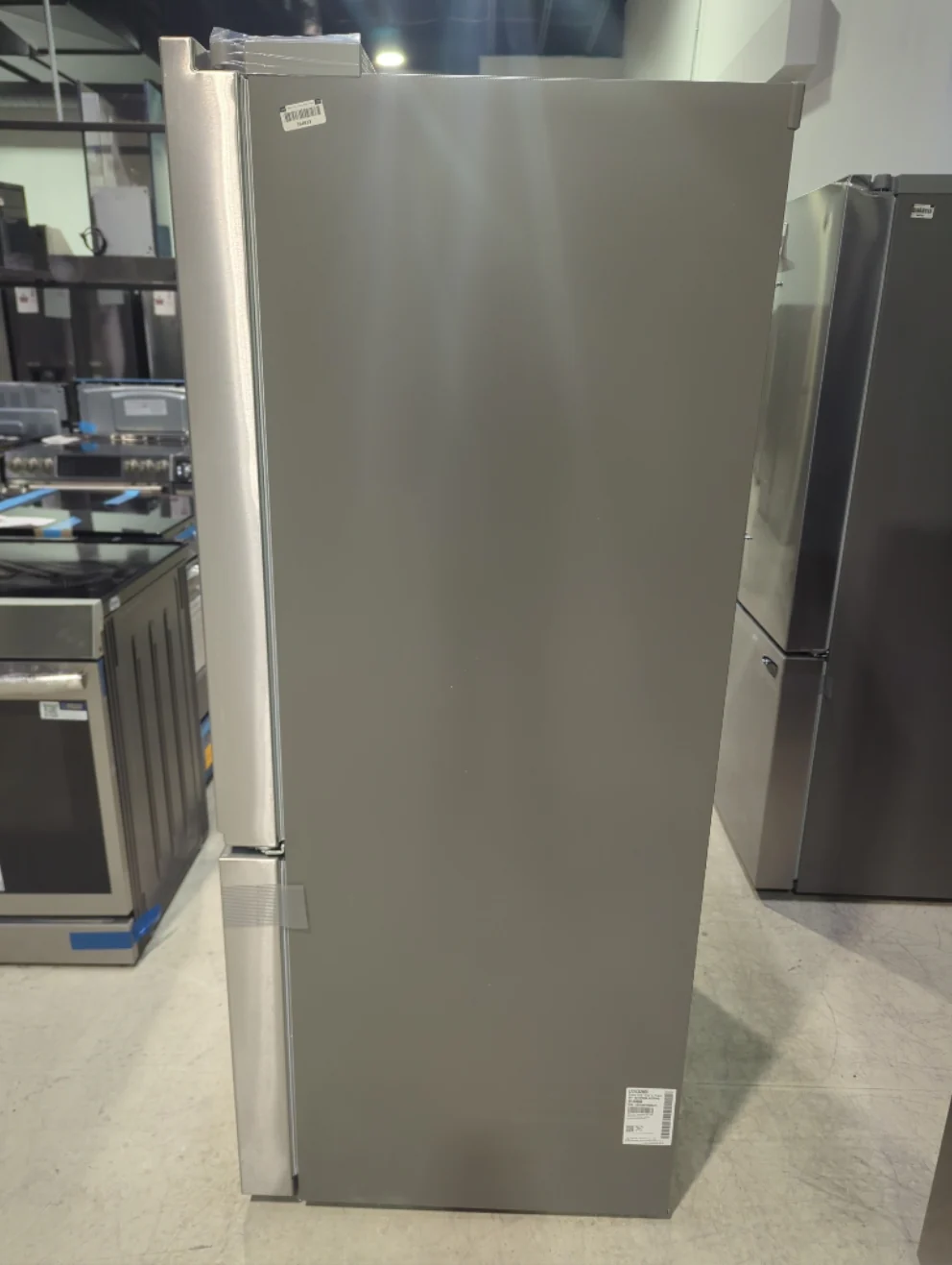 LF21C6200S - REFRIGERATORS - LG - French 3-Door - Stainless Steel - Open Box - Image 4