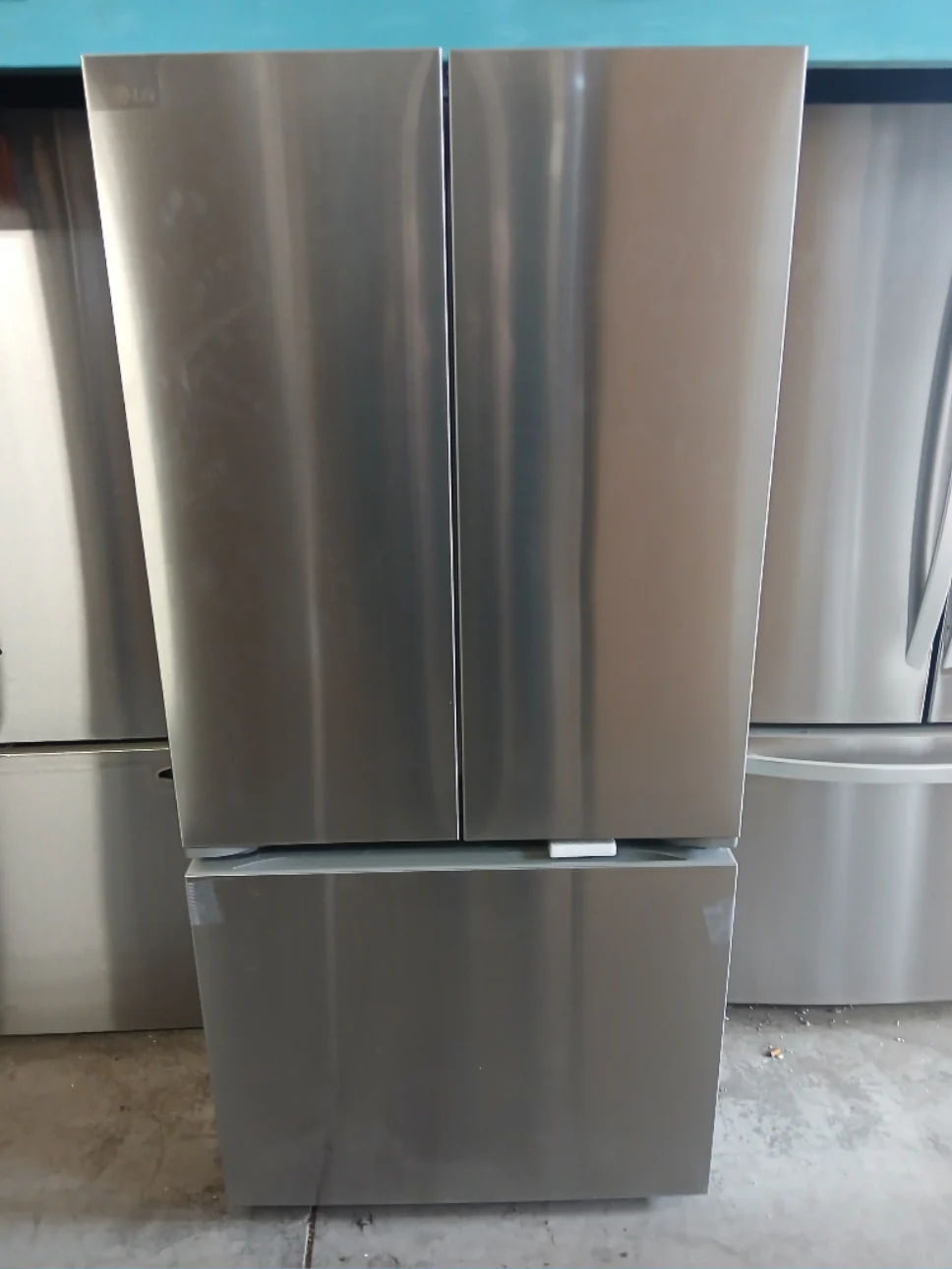 LF21C6200S - REFRIGERATORS - LG - French 3-Door - Stainless Steel - Open Box - Image 2