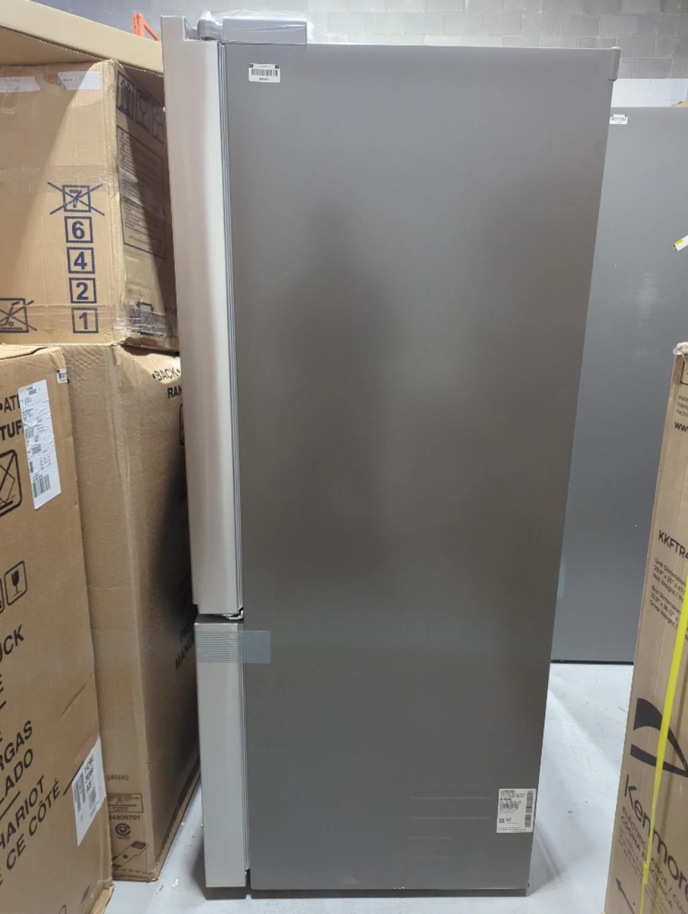 LF21C6200S - REFRIGERATORS - LG - French 3-Door - Stainless Steel - Open Box - Image 4
