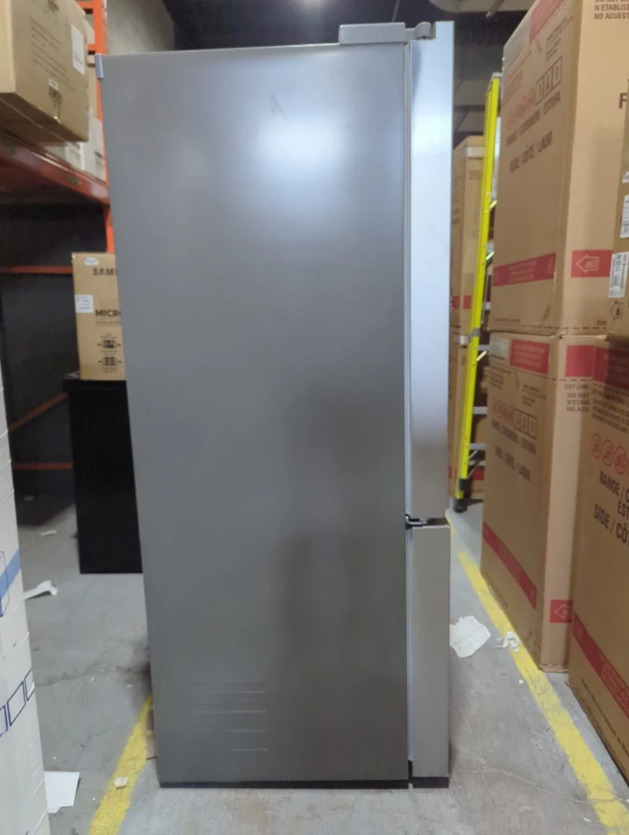 LF21G6200S - REFRIGERATORS - LG - French 3-Door - Stainless Steel - Open Box - Image 4