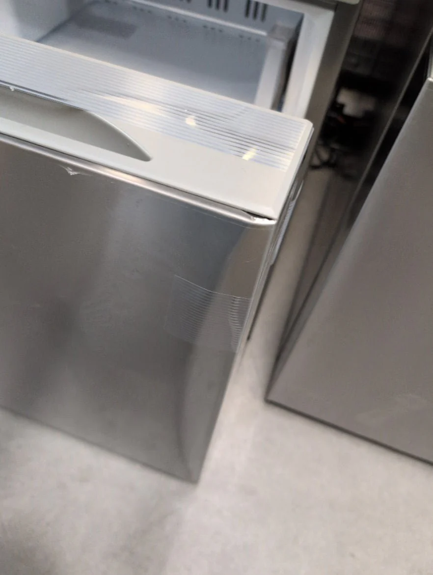 LF21G6200S - REFRIGERATORS - LG - French 3-Door - Stainless Steel - Open Box - Image 2