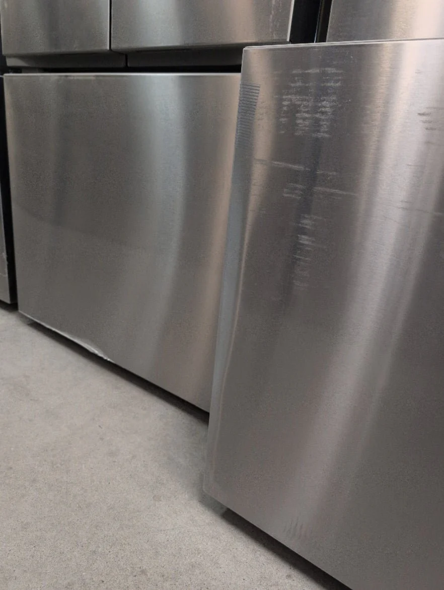 LF21G6200S - REFRIGERATORS - LG - French 3-Door - Stainless Steel - Open Box - Image 4