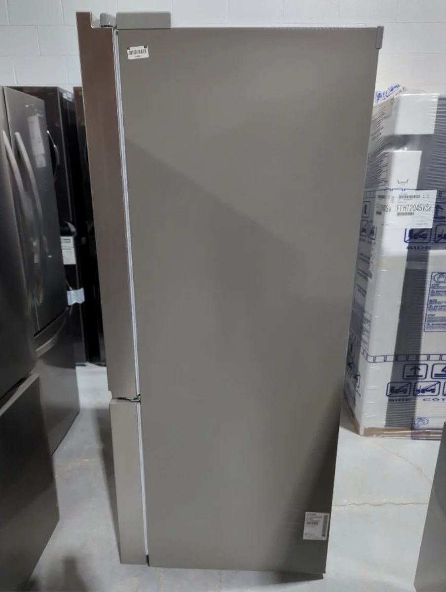 LF21G6200S - REFRIGERATORS - LG - French 3-Door - Stainless Steel - Open Box - Image 4