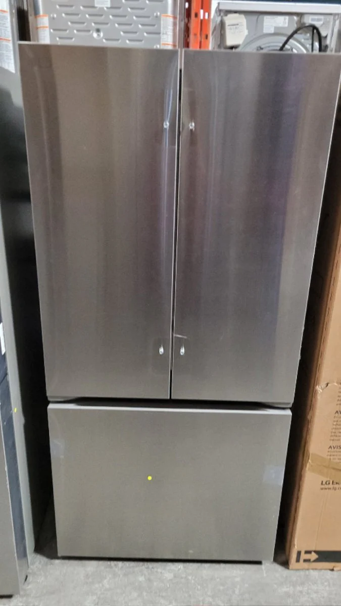 LF21G6200S - REFRIGERATORS - LG - French 3-Door - Stainless Steel - Open Box - Image 2