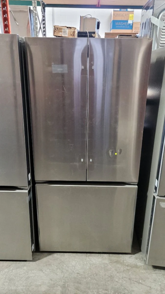 LF21G6200S - REFRIGERATORS - LG - French 3-Door - Stainless Steel - Open Box - Image 2